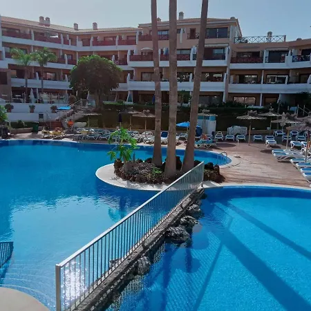 Ocean Breeze Albatros Apartment *
